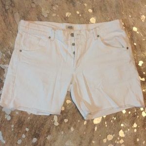 Citizens of Humanity white boyfriend shorts